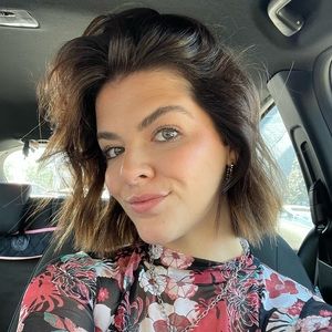 Meet your Posher, Monica